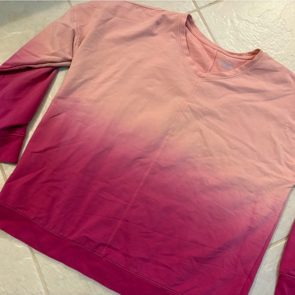 Crewneck - Picture 4 of 4